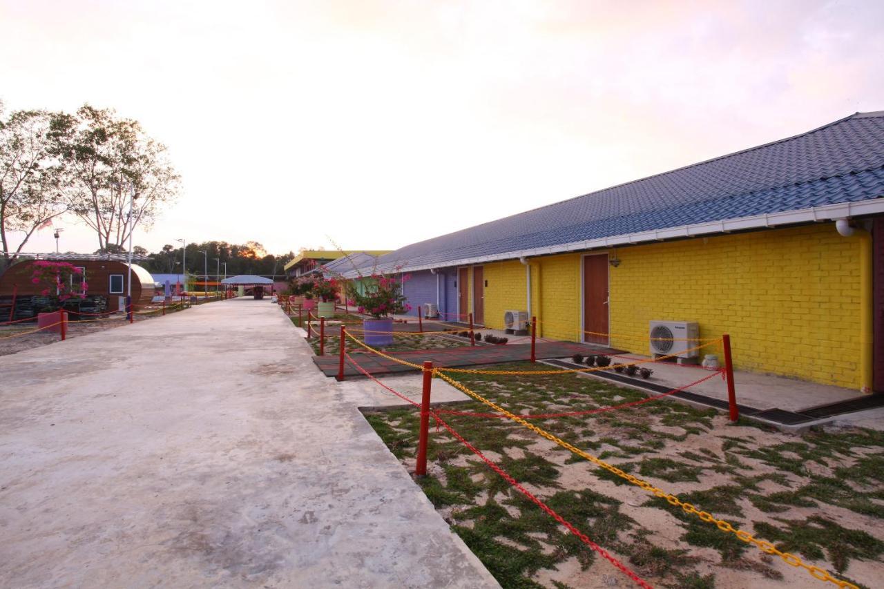 Oyo 89478 Lkh Motel Kota Kinabalu Luaran gambar