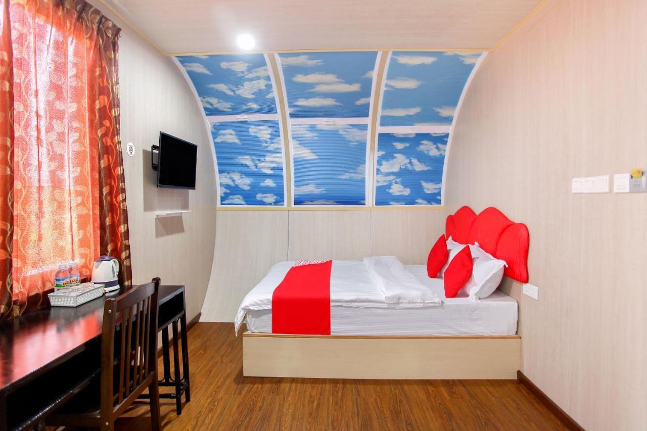 Oyo 89478 Lkh Motel Kota Kinabalu Luaran gambar